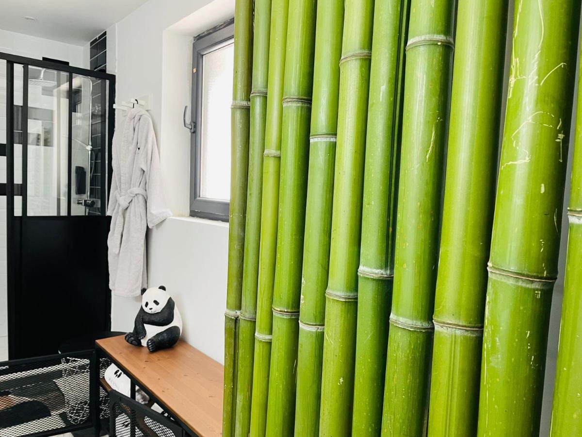 Reve De Panda Avec Sauna Et Jacuzzi Privatif Abrest Екстер'єр фото